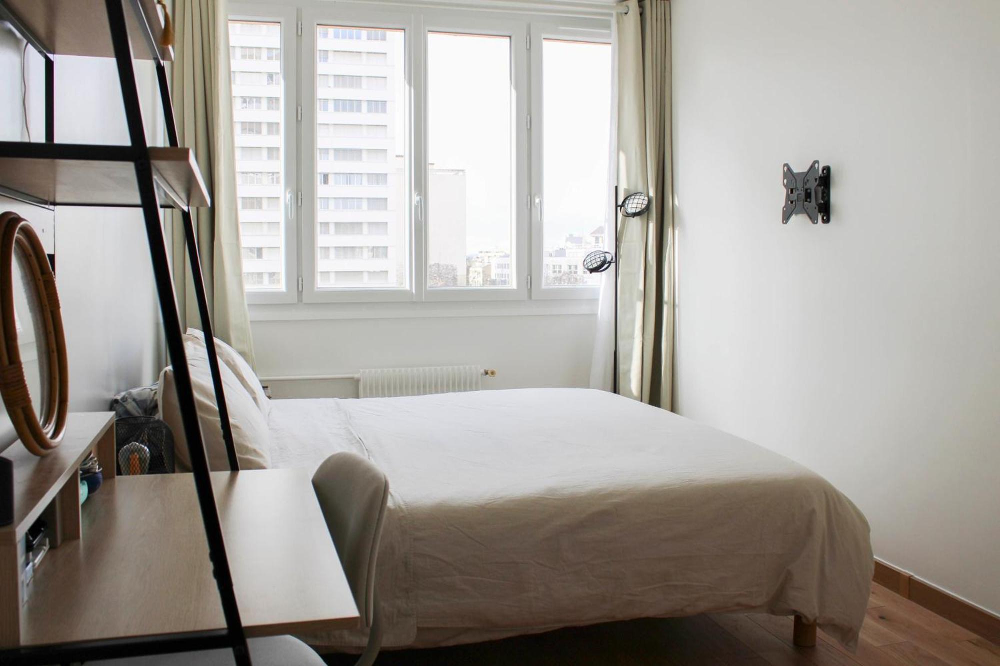 Bright Nest - View On The Top Of The Eiffel Tower Apartment Paris